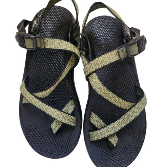 Men\'s Chaco sandals size 11